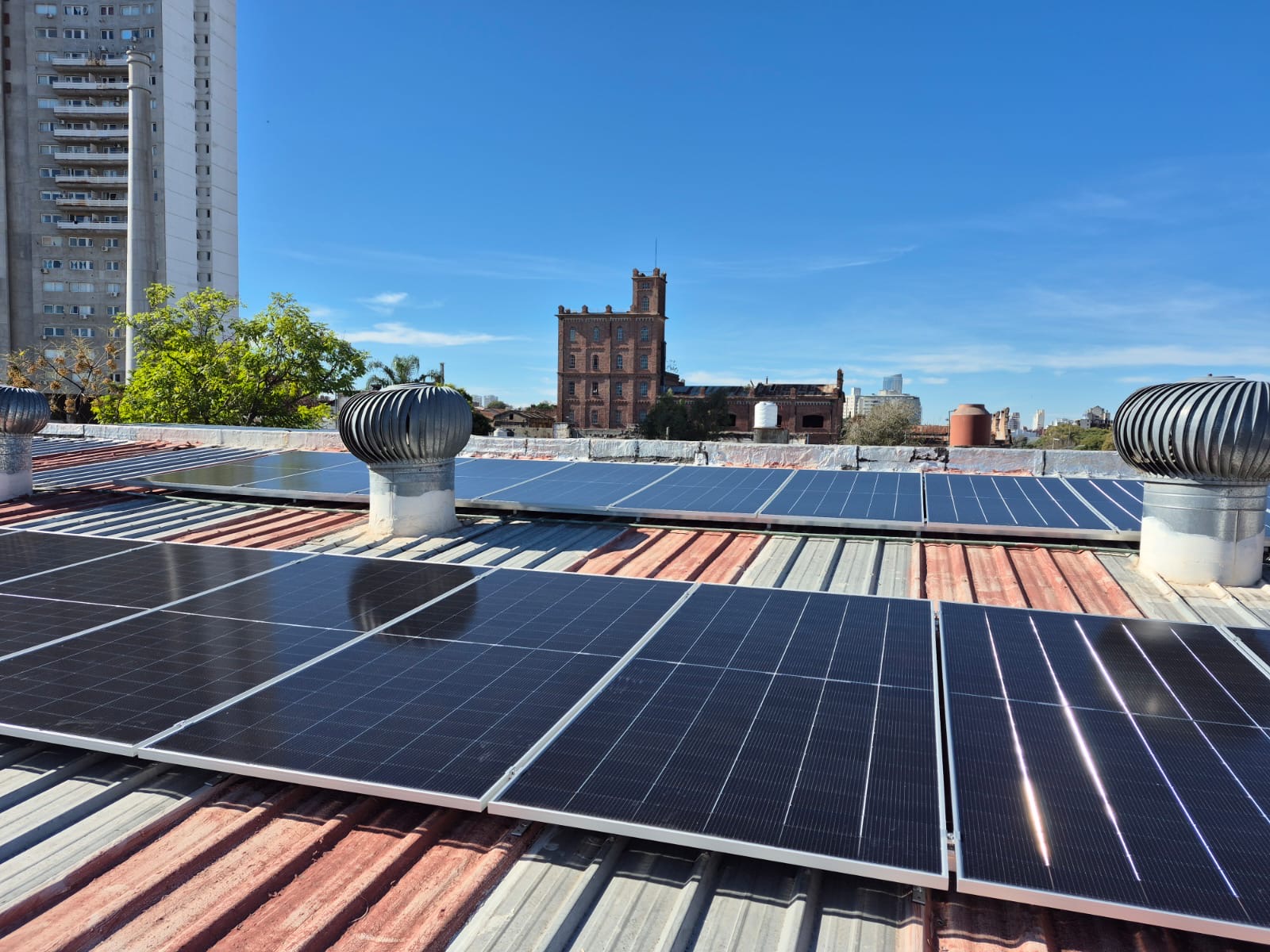 Paneles solares Kolmenor